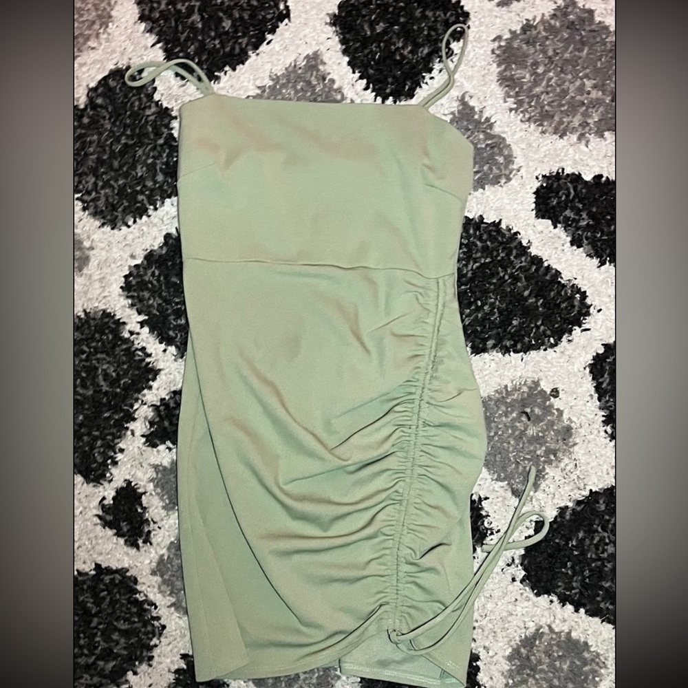 Green Windsor Dress L